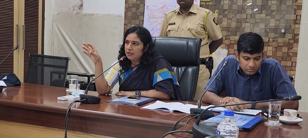 जिल्‍ह्याला प्रगतीपथावर नेण्‍यासाठी गांभिर्यतेने नियोजन करा