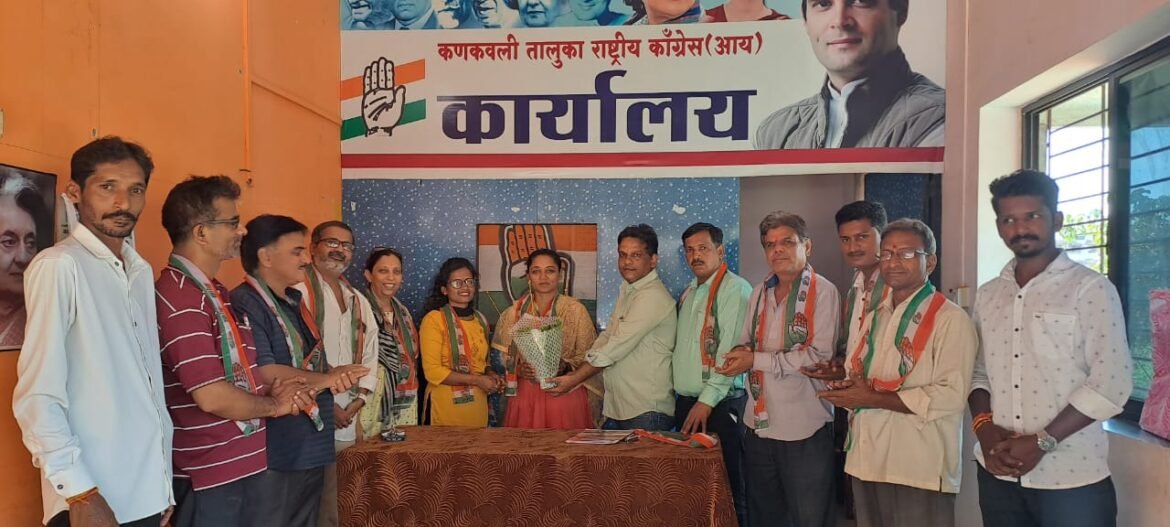 कणकवली शिवसेना शिंदे गटाच्या महिला उपतालुका प्रमुख आयेशा सय्यद यांचा राष्ट्रीय काँग्रेसमध्ये जाहीर प्रवेश