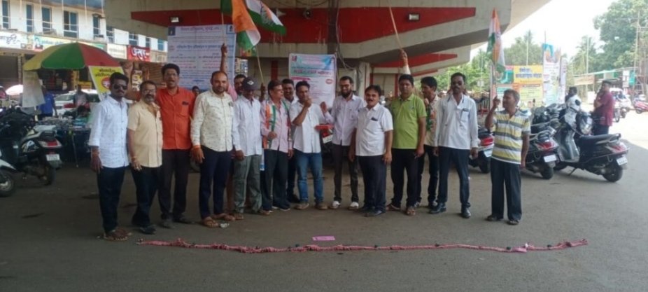 कर्नाटकातील विजयाचा कणकवलीत जल्लोष
