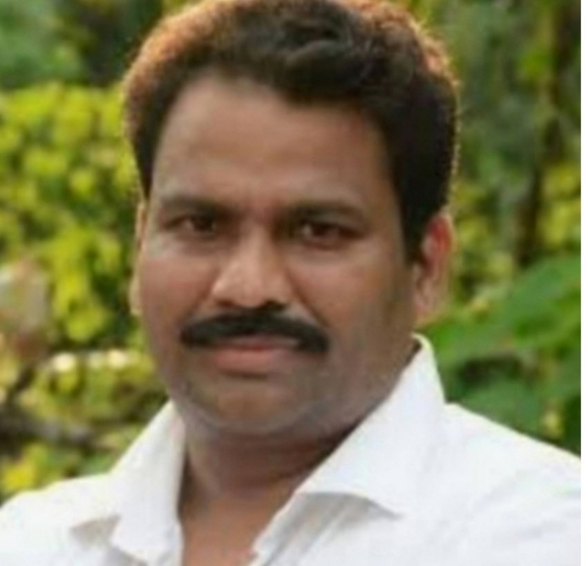 बंदर विभागाच्या अजब कारभार कार्गो शिपिग बोट बंदीच्या परिपत्रकाचा सरसकट नियम स्थानिक पर्यटन व्यावसायिकांना लावून सागरी जलपर्यटन केले बंद .पर्यटन जिल्ह्यासाठी स्वतंत्र जलपर्यटन परिपत्रकाची गरज :-श्री विष्णु मोंडकर अध्यक्ष ,पर्यटन व्यावसायिक महासंघ.*