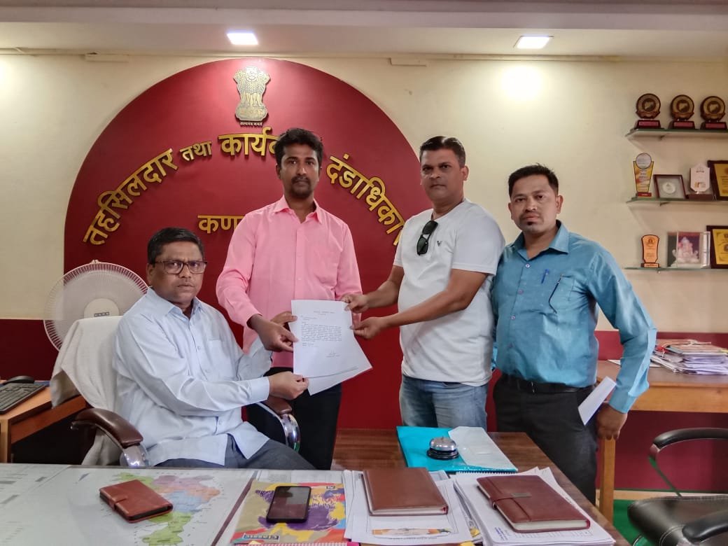 विद्यार्थ्यांना पुढील शालेय शिक्षणासाठी लागणारे दाखले लवकर व विना अडथळा मिळावे