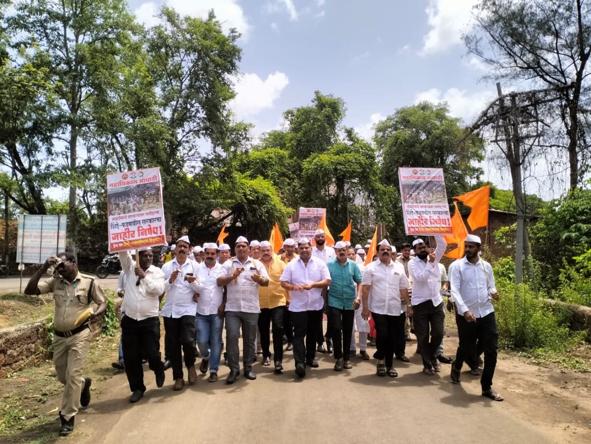 वारकऱ्यांवर झालेल्या लाठी हल्ल्याचे कुडाळ मध्येही उमटले पडसाद*