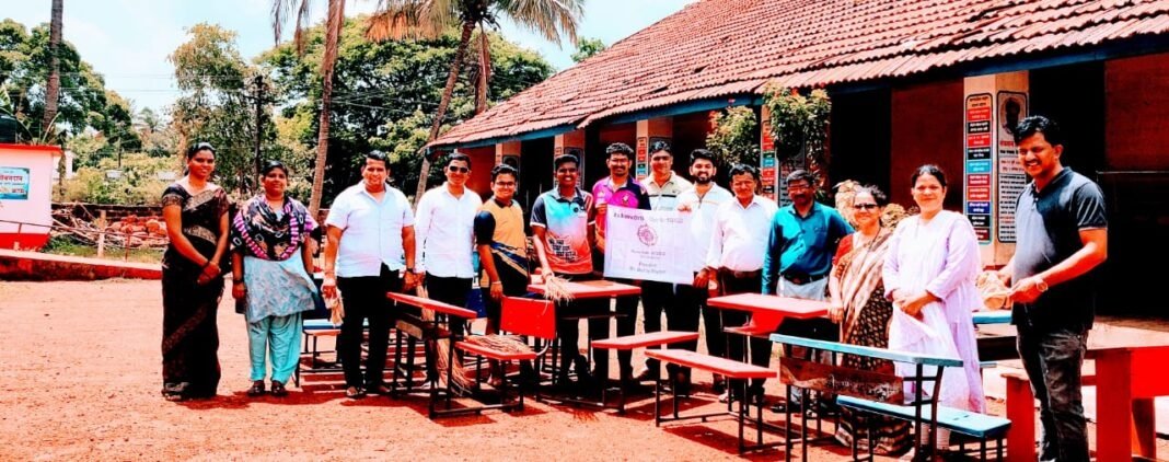 बांद्यातील रोटरॅक्ट क्लबच्या तरूणाईने केली शाळा परिसराची साफसफाई