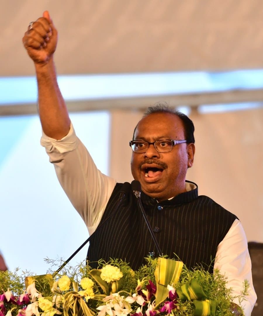 *२४ तास – ५१,४२२ जणांचा सहभाग – क्षणोक्षणी बदलत जाणारा व्होटिंग पोल आणि अखेर.