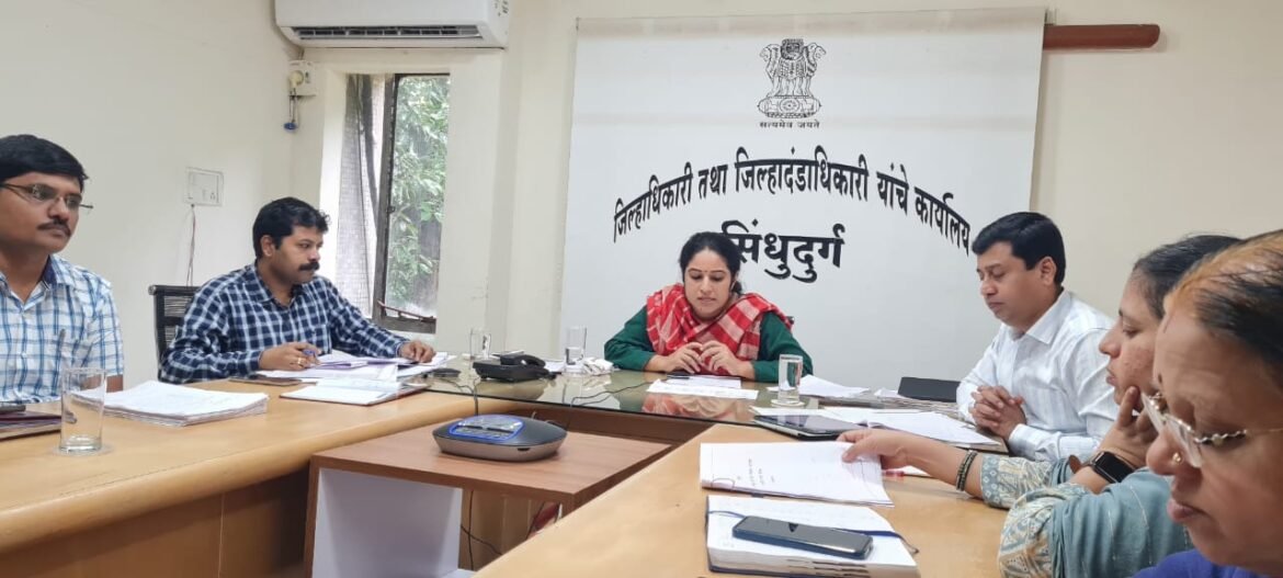पूरपरिस्थितीचा विभागीय आयुक्तांनी घेतला आढावा