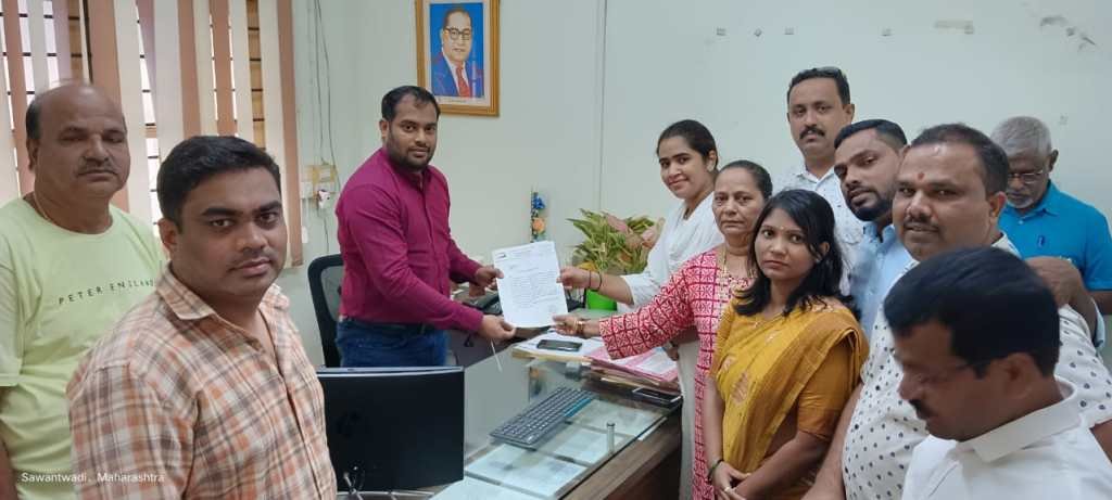 राष्ट्रवादी कॉंग्रेस पदाधिकाऱ्यांनी सावंतवाडी शहरातील समस्यांबाबत मुख्याधिकारी साळुंखे यांचे वेधले लक्ष