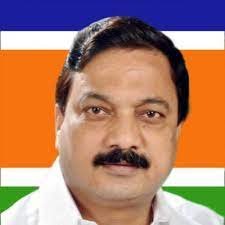 कणकवलीत होलसेल कापड विक्री सेल बंद करत आ. नितेश राणे यांनी काय साध्य केले परशुराम उपरकर