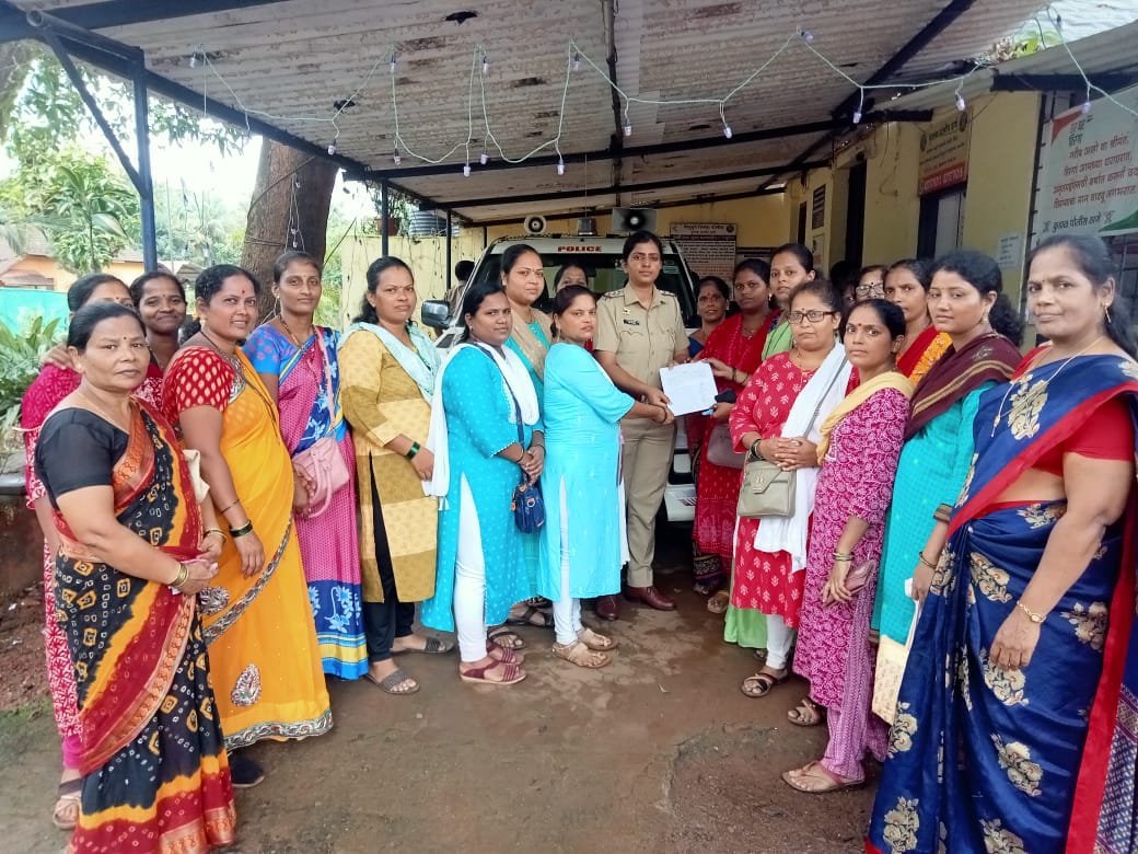 नेरूर गावातील अनैतिक धंदे बंद करण्याची महिला वर्गाची मागणी