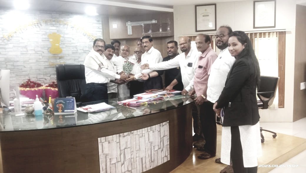 सिंधुदुर्ग जिल्ह्याचे नवनिर्वाचित जिल्हाधिकारी किशोर तावड़े यांचे राष्ट्रवादी जिल्हाध्यक्ष अबिद नाईक व कार्याध्यक्ष काका कुडाळकर यांनी केले स्वागत