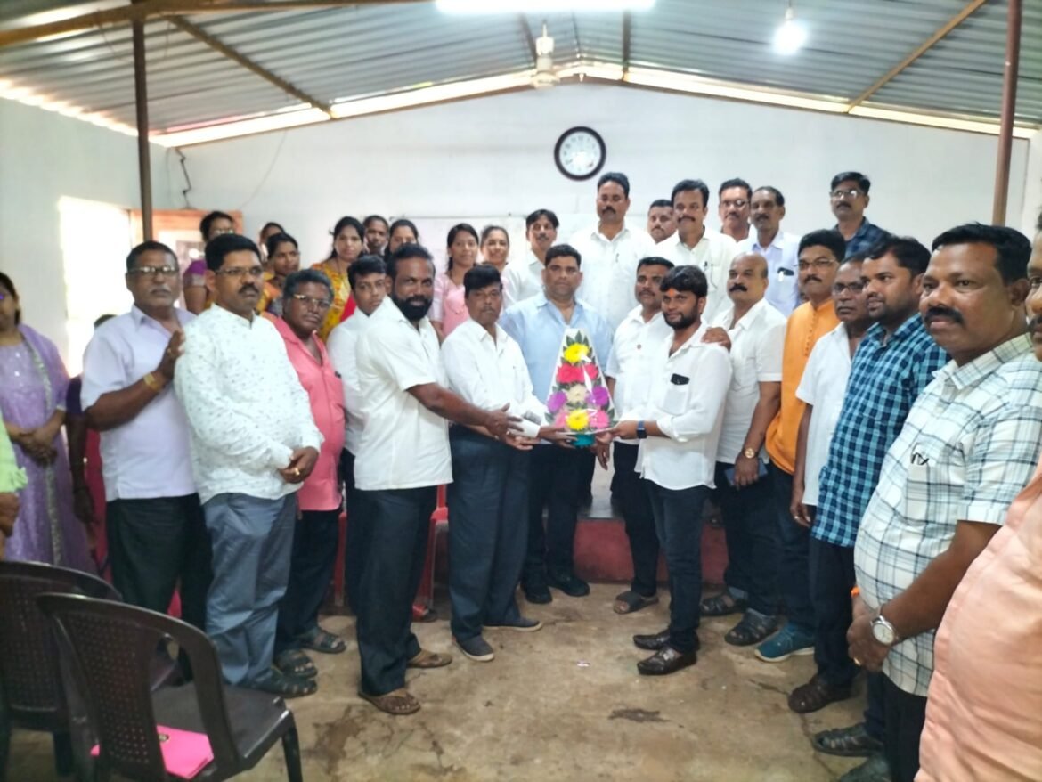 शिवसेना मालवण तालुका सरपंच संघटनेच्या अध्यक्षपदी अमोल वस्त, उपाध्यक्षपदी सिया धुरी तर सचिव पदी अविराज परब यांची नियुक्ती.