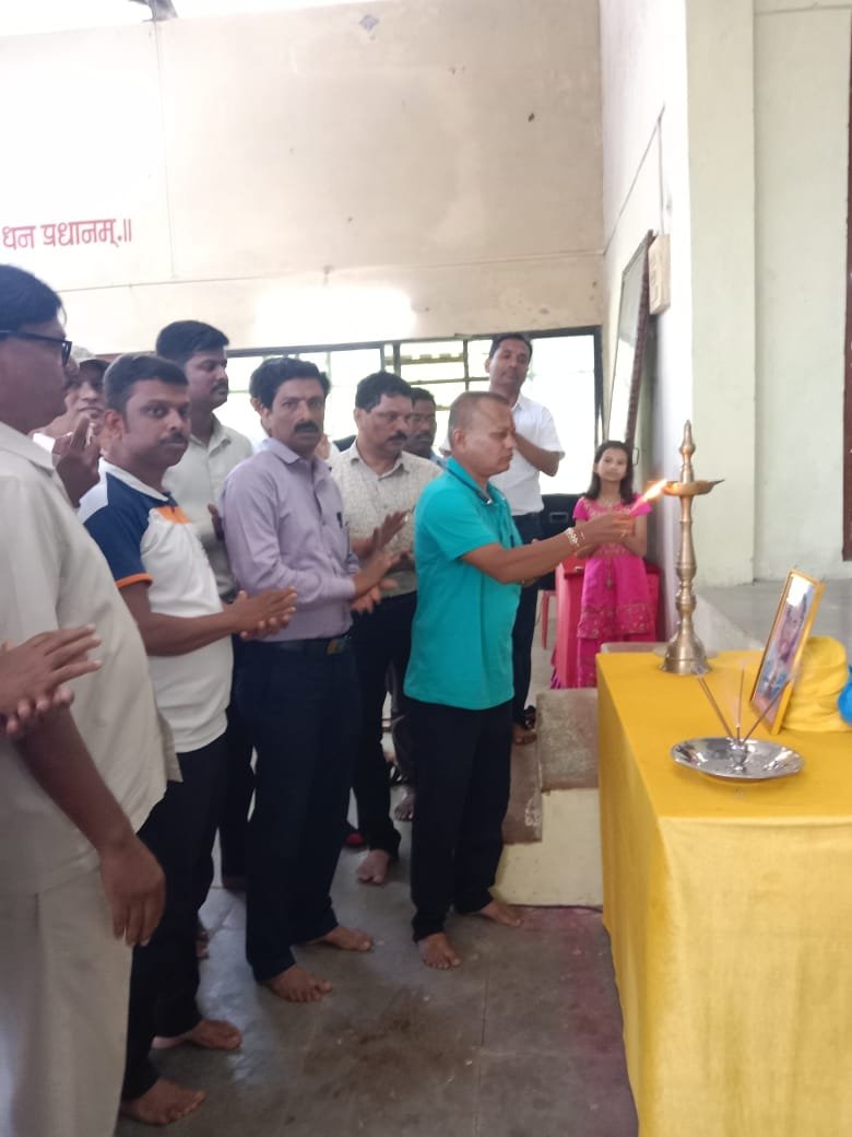 माध्यमिक विद्यामंदिर कनेडी हायस्कूल मध्ये जिल्हास्तरीय बुद्धिबळ स्पर्धेचे उद्घाटन