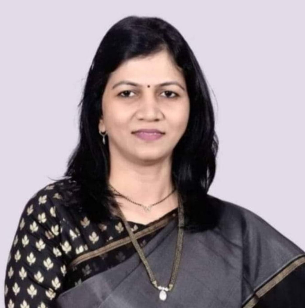 सिंधुदुर्ग जिल्ह्यात तलाठी भरती स्पर्धेसाठी परीक्षेसाठी केंद्र देण्यात यावे;अर्चना घारे- परब यांची मागणी