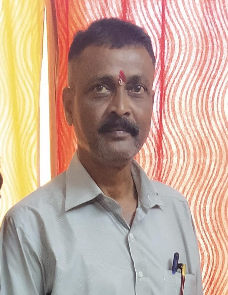 एसटी कर्मचारी नारायण चव्हाण यांचे निधन*