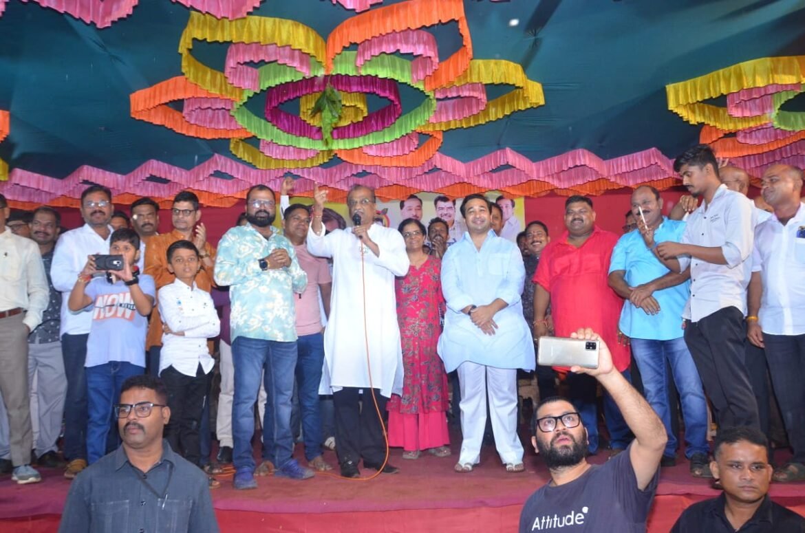 कासार्डेतिल बहुचर्चित दहिहंडी फोडण्याचा मान जय हनुमान पथक राजापूर ने पटकावला