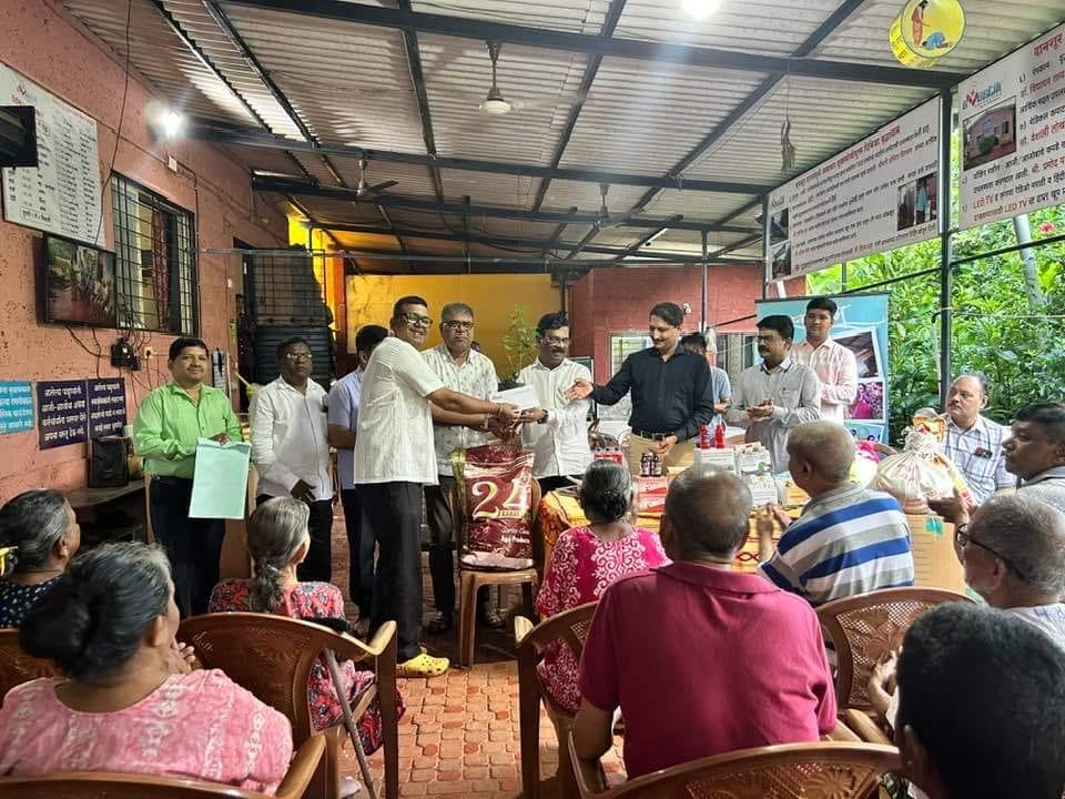 असलदे येथील दिविजा वृद्धाश्रमात जीवनावश्यक वस्तूंची मदत,आरोग्य शिबीर
