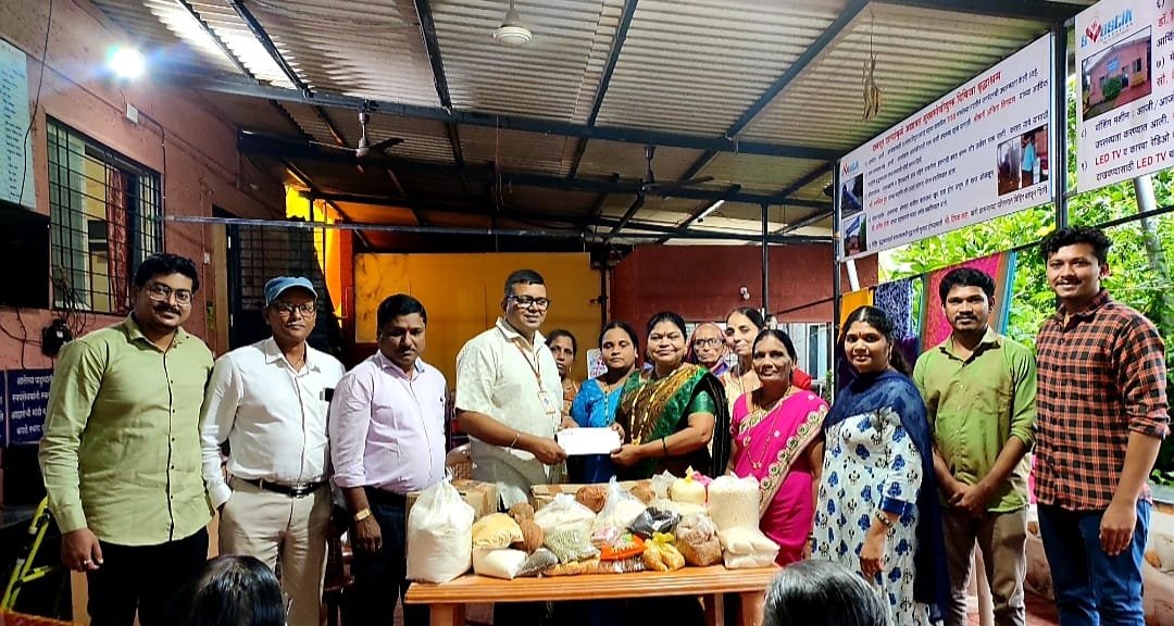 असलदे येथील द्विविजा आश्रमात सिंधुरत्न फाऊंडेशन ने केले अन्नदान