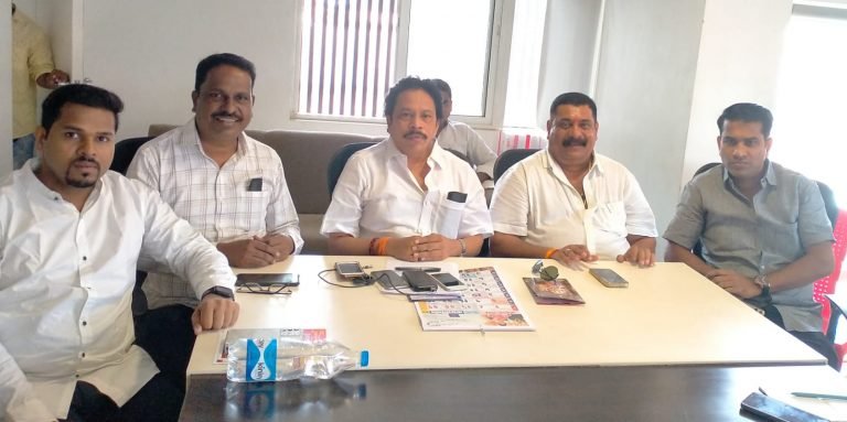 शिवसेना उबाठा पक्षाची रस्त्याच्या कामासाठी गगनबावडा ते तळेरे पर्यंत पदयात्रा