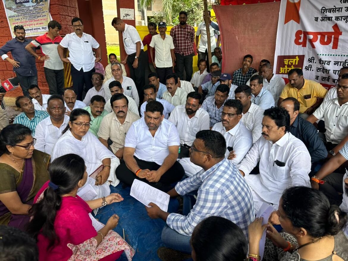 आंबा,काजू पिकविमा रक्कम न मिळाल्यास १ नोव्हेंबर रोजी जिल्हा कृषी अधिक्षक कार्यालयाला टाळे ठोकणार
