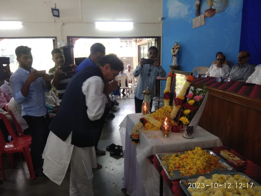 देशाच्या आदरणीय सैनिकाला माझा सॅल्यूट; मंत्री केसरकर यांची डॉन्टस यांना श्रद्धांजली…