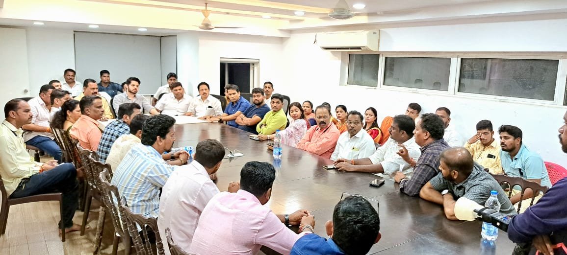 टार्गेट ठेऊन जास्तीत जास्त पदवीधरांची मतदार नोंदणी करा – वरुण सरदेसाई