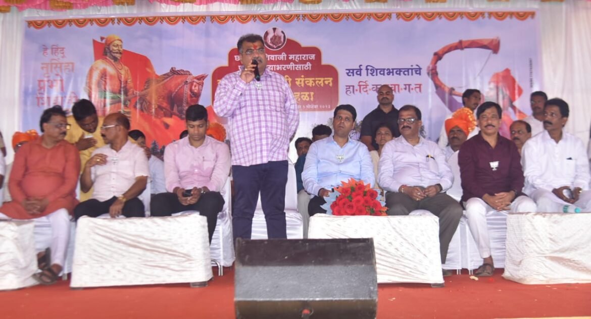 _पालकमंत्र्यांच्या हस्ते शिवपुतळा भूमिपूजन सोहळा संपन्न