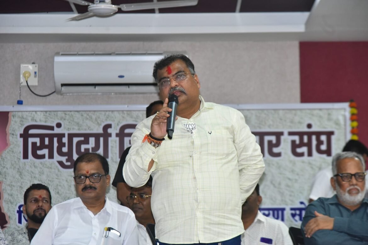 पत्रकारीता पारदर्शक असली पाहीजे