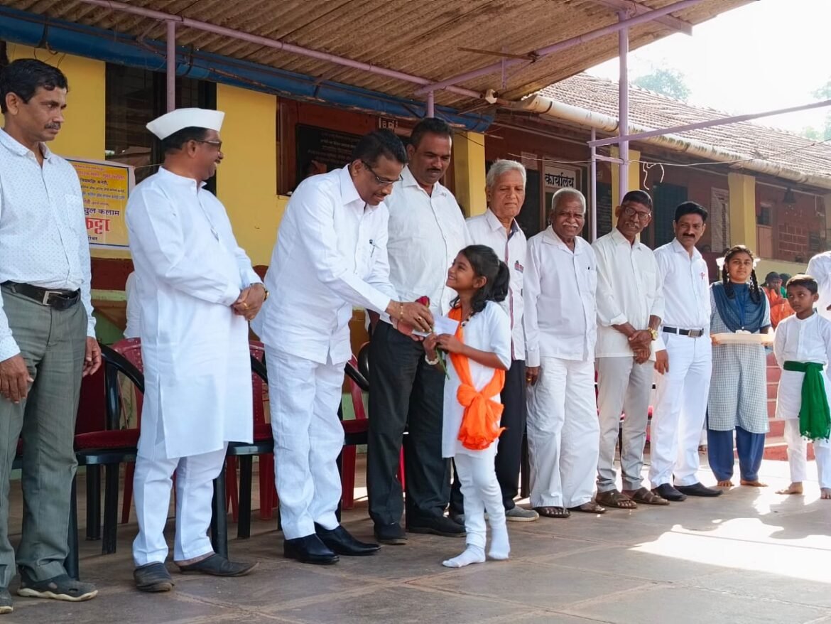 माध्यमिक विद्यामंदिर कनेडी प्रशालेत प्रजासत्ताक दिन उत्साहात साजरा