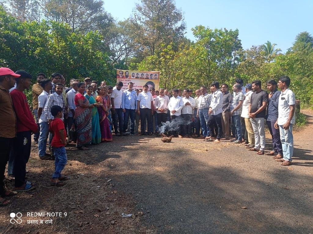 बिडवाडी गावातील विविध विकास कामांचे संजय आंग्रे यांच्या हस्ते भूमिपूजन