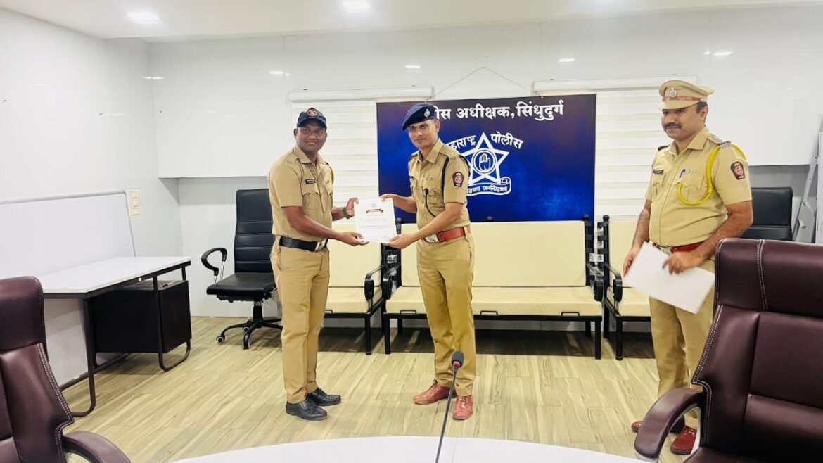 गहाळ व चोरीस झालेले २० मोबाईल पोलीस अंमलदार प्रशांत कासले यांनी केले हस्तगत
