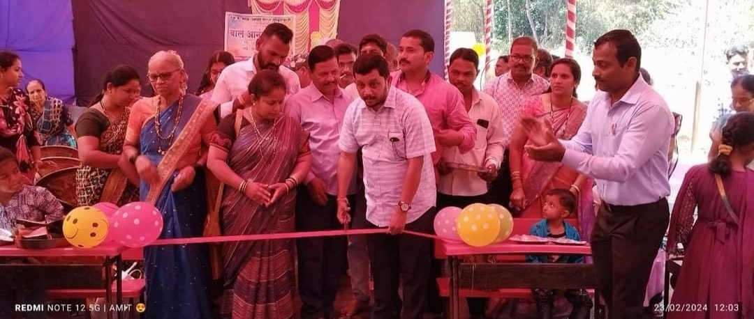 नेरुर ठाकुरवाडी शाळा व्यवस्थापन समिती शिक्षक वर्ग व ग्रामस्थ यांच्या संयुक्त विद्यमाने आयोजित बाल आनंद मेळाव्याचे श्री रणजीत देसाई यांच्या हस्ते झाले उद्घाटन