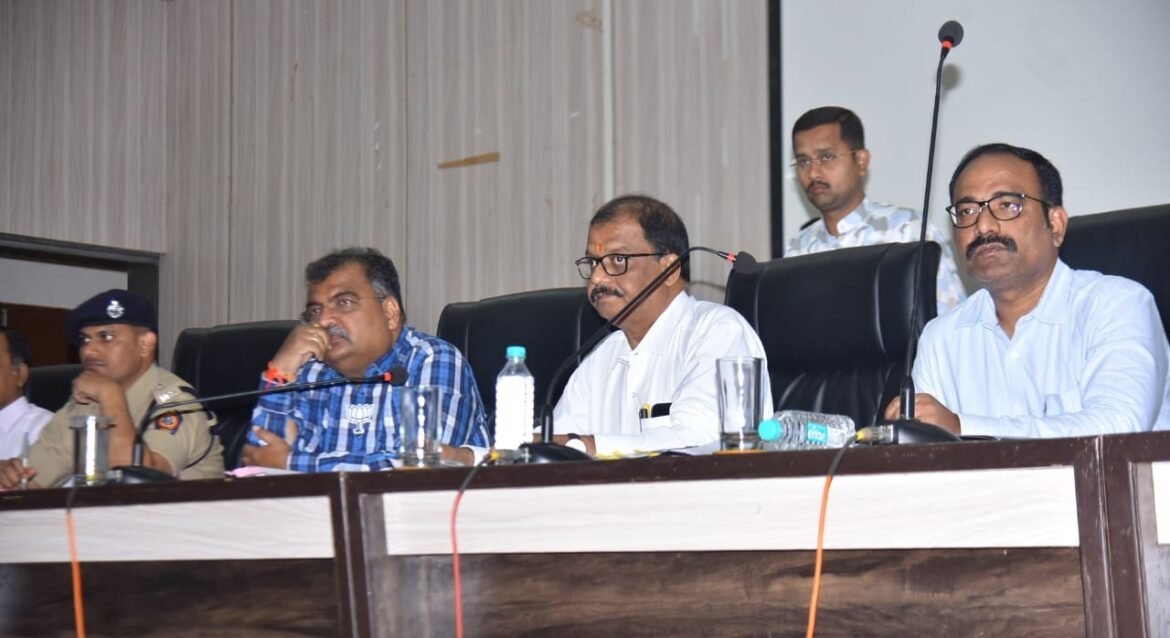 आंगणेवाडी आणि कुणकेश्वर यात्रा नियोजन बैठक…भाविकांना सुविधा द्या…पालकमंत्री रविंद्र चव्हाण