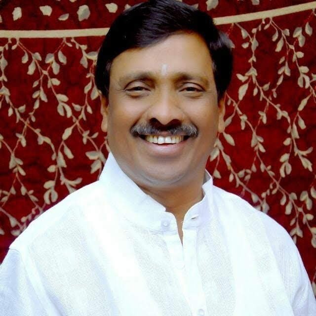 आंबोली येथील शासकीय जमिनीवरील अनधिकृत 27 बांधकामाबाबत मा. खासदार श्री. विनायकजी राऊत यांनी घेतली गंभीर दखल