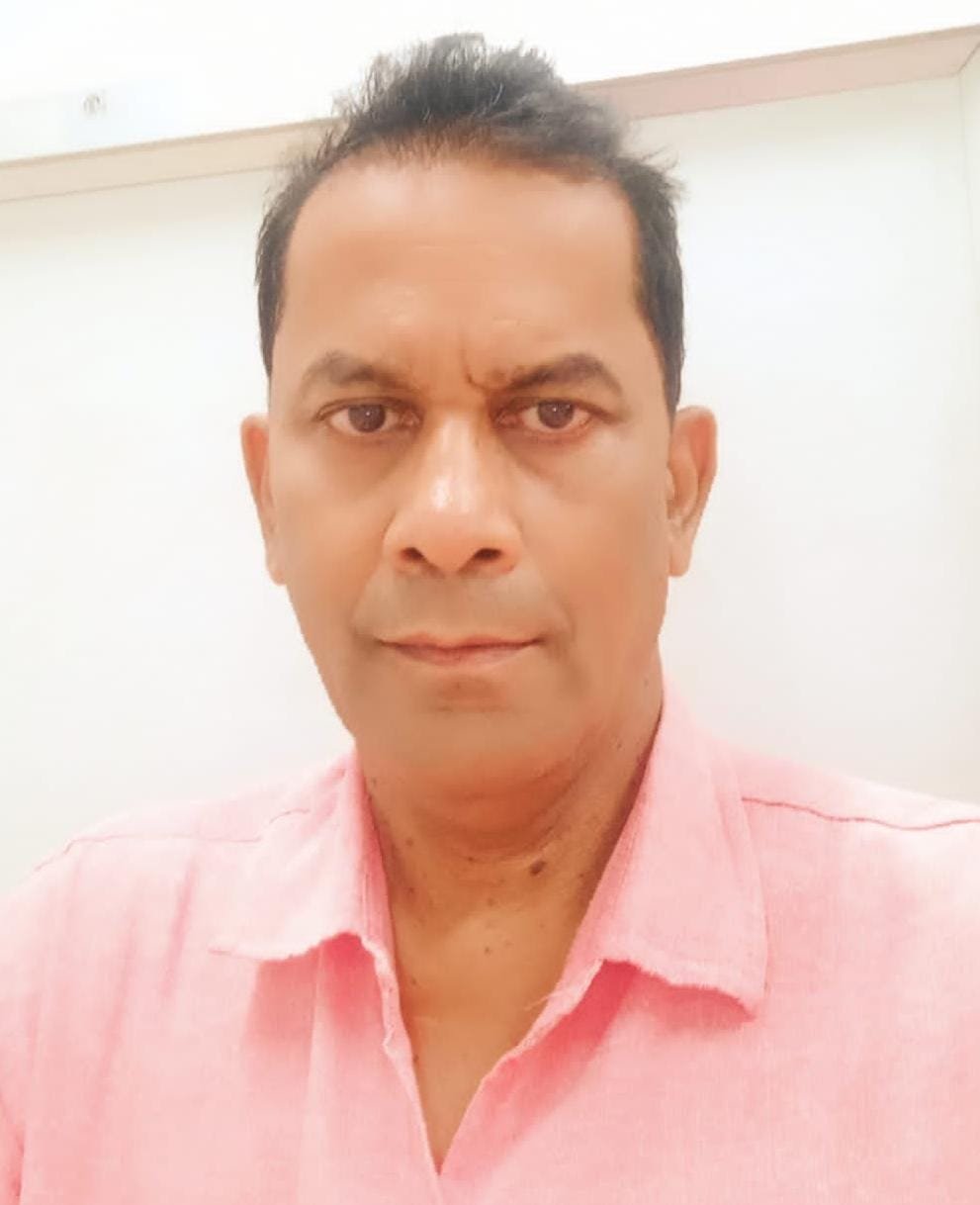 कवी सफरअली इसफ यांच्या अल्लाह ईश्वर काव्यसंग्रहाचे प्रा.वंदना पलसाने, कवी अजय कांडर यांच्या हस्ते प्रकाशन