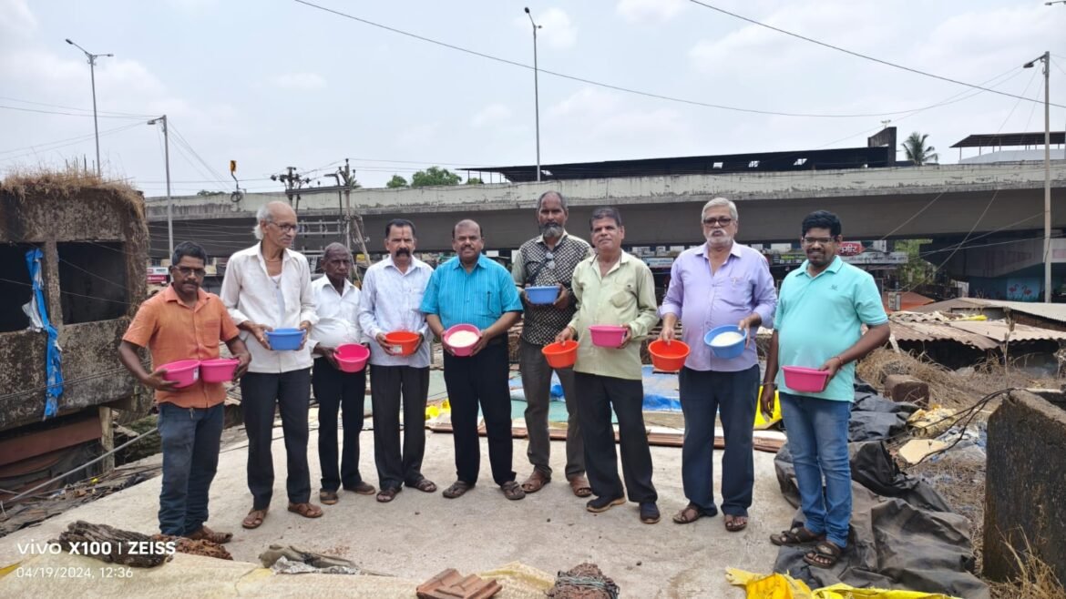 पशु-पक्ष्यांची ताण-भुक भागविण्यासाठी माऊली मित्र मंडळाने पाण्याची आणि धान्यांची भांडी ठेवून भूतदया जोपासली- राजेंद्र पेडणेकर