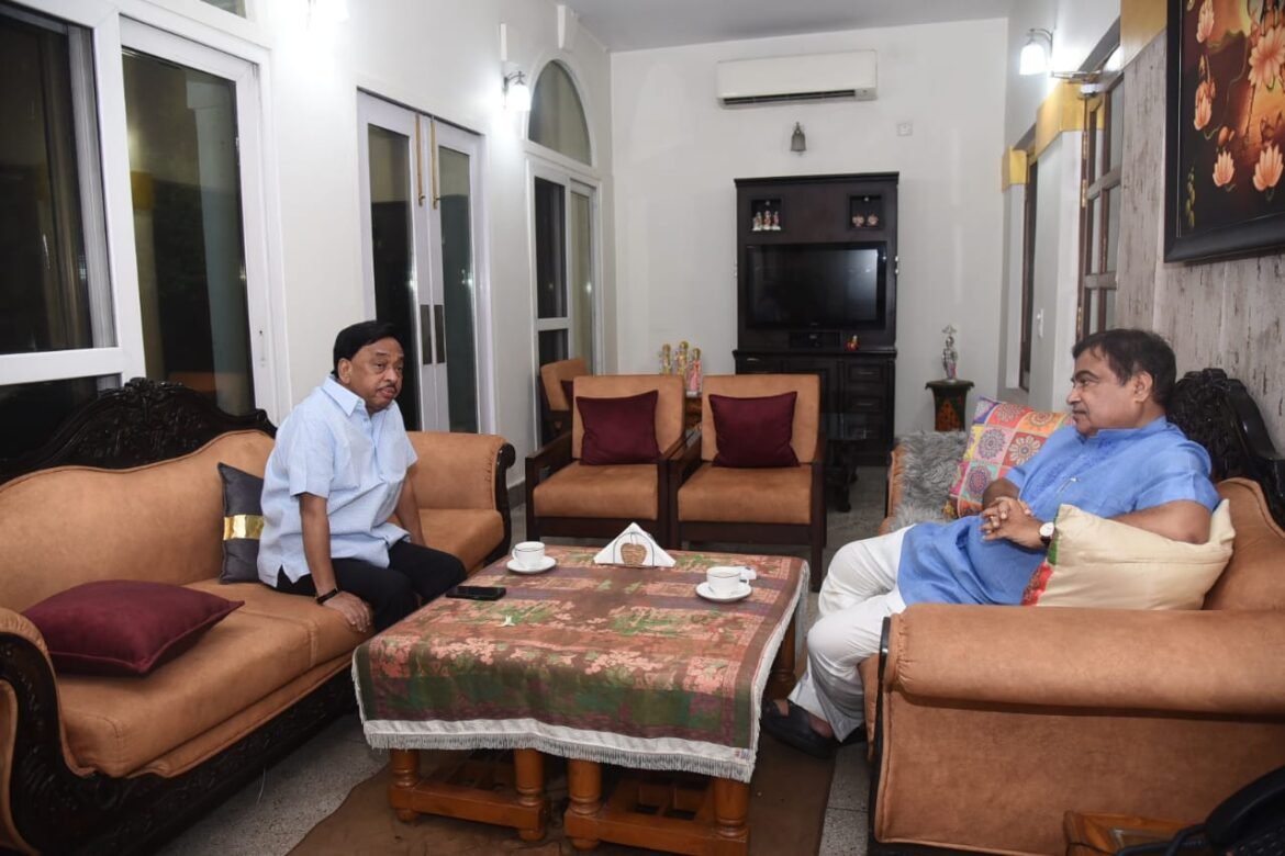 रत्नागिरी व सिंधुदुर्ग जिल्ह्यातील महामार्ग चौपदरीकरणाचे रखडलेले काम गणेश चतुर्थी पर्यंत पूर्ण करा*
