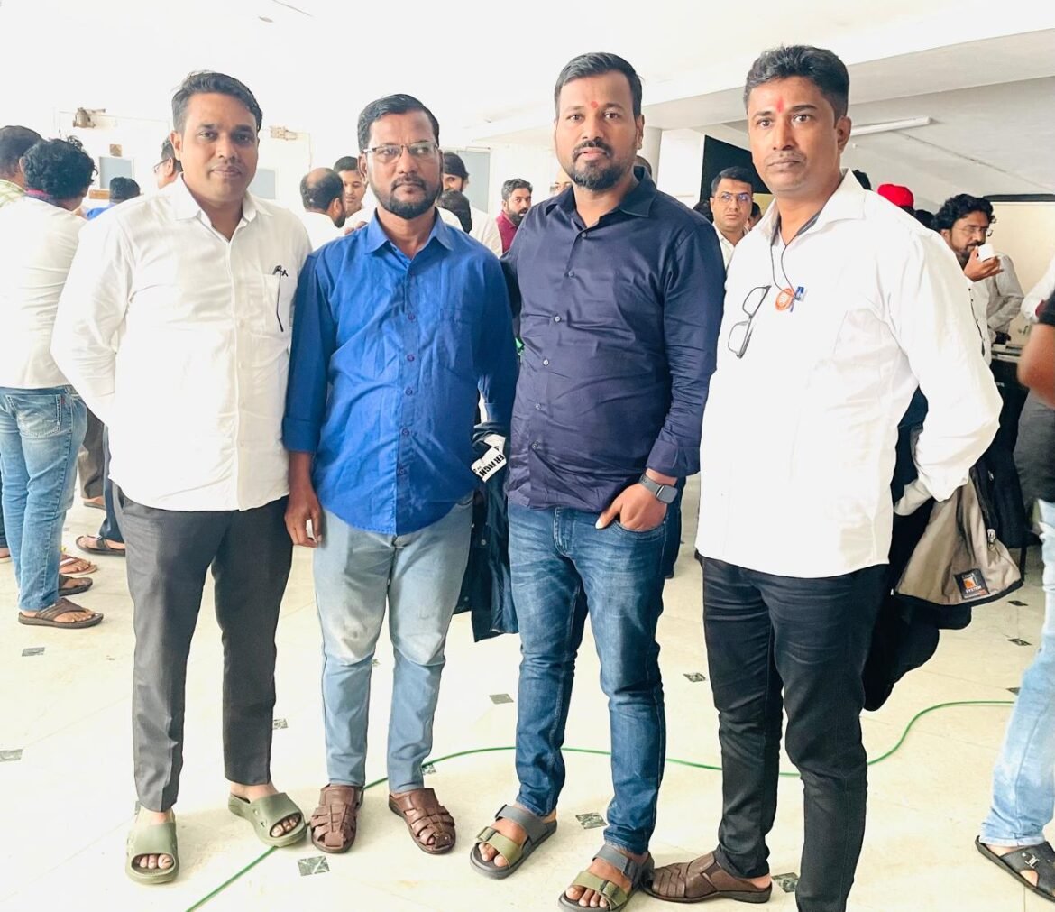 मनसेच्या पदाधिकारी मेळाव्यात सिंधुदुर्ग जिल्ह्यातील पदाधिकाऱ्यांची हजेरी