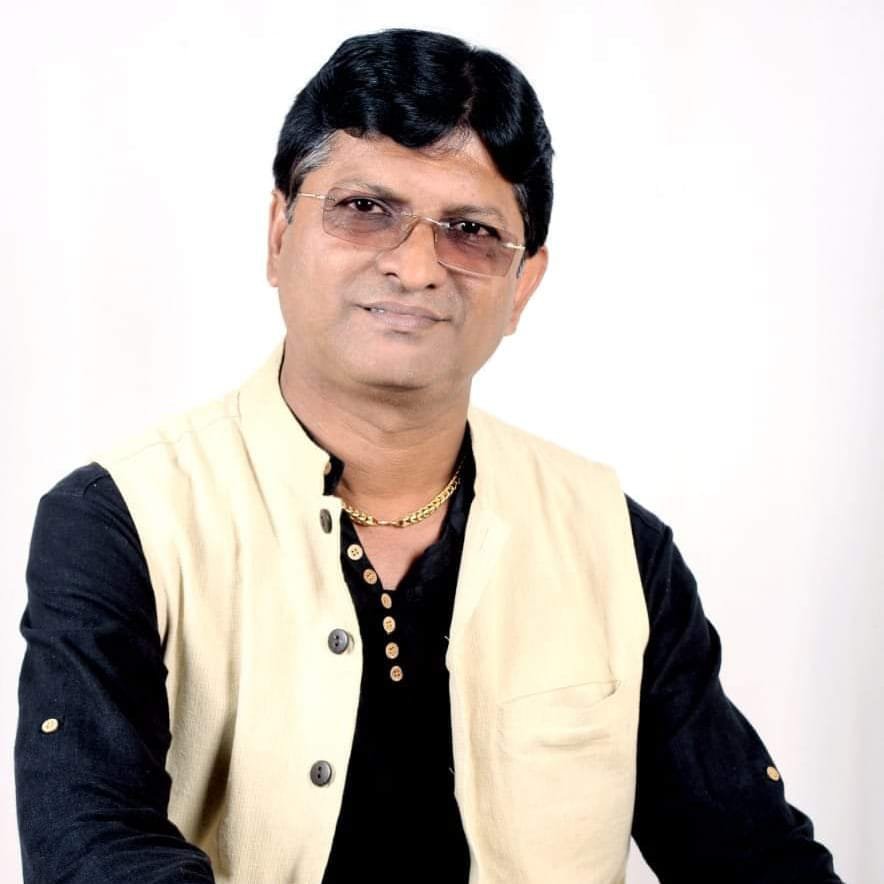 किनई रोडवरील खड्डे त्वरित बुजवा