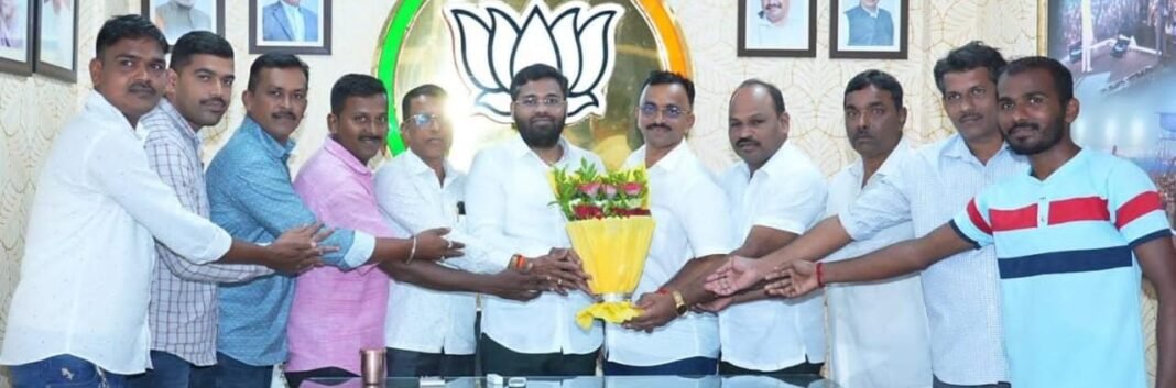 पक्षासाठी रात्रंदिवस धडपडणारे निष्ठावान कार्यकर्ते हीच माझी खरी संपत्ती…