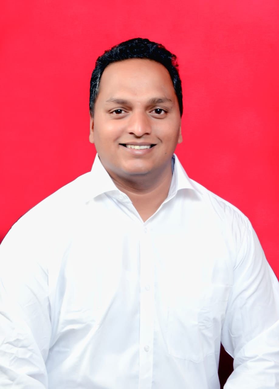 युवासेना कलमठ शहर प्रमुख धीरज मेस्त्री यांचा कणकवली तालुका खरेदी -विक्री संघांचे अध्यक्ष व उपाध्यक्ष यांच्यावर पलटवर