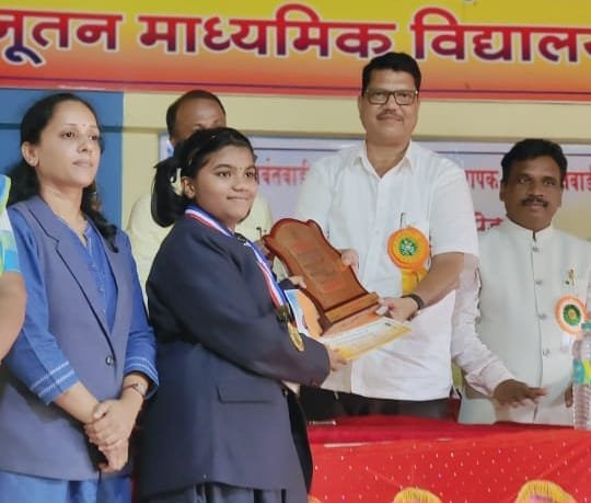 *जिल्हास्तरीय वक्तृत्व स्पर्धेत भोसले स्कूलची सानिका नाईक प्रथम ….*_