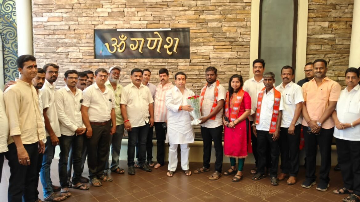 *सातरल- कासरल येथील उबाठा सेनेच्या प्रमुख कार्यकर्ते,पदाधिकाऱ्यांनी केला भाजप प्रवेश*