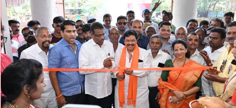 शिवसेना उबाठा चे उमेदवार संदेश पारकर आणि महाविकास आघाडीच्या कणकवली संपर्क कार्यालयाचे उद्घाटन