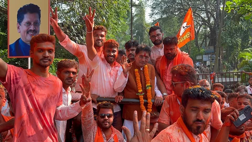 मंत्री दीपक केसरकर यांची सावंतवाडीत विजय मिरवणूक, जनतेचे मानले आभार