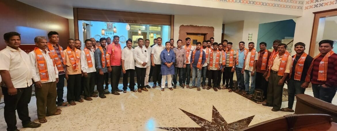 नांदगाव उबाठाचे माजी युवा सेना विभाग प्रमुख प्रफुल्ल तोरसकर व नांदगाव युवा सेना शाखाप्रमुख रिध्देश तेली यांचा भाजपात प्रवेश