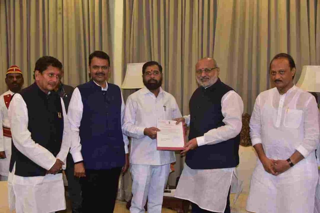 मुख्यमंत्री एकनाथ शिंदेंचा राजीनामा