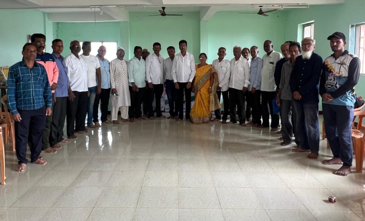 विधानसभा निवडणूक झाल्यानंतर काँग्रेसची ही पहिलीच सभा जिल्हा काँग्रेस अध्यक्ष इर्शाद शेख  यच्या उपस्थितीत झाली संपन्न