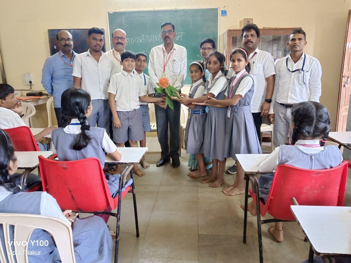 विद्यामंदिर माध्यमिक प्रशालेत अल्पसंख्याक दिन उत्साहात साजरा