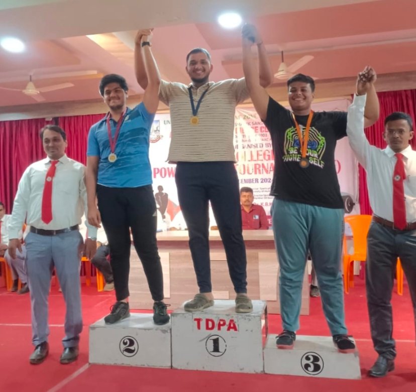 आनंदीबाई रावराणे महाविद्यालयाच्या हर्ष सावंत यांने पॉवर लिफ्टिंग स्पर्धेत पटकावले सुवर्णपदक