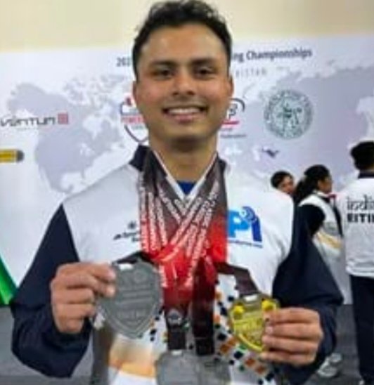 यश परबने आशियाई पॉवर लिफ्टिंग चॅम्पियनशिपमध्ये पटकावले सिल्वर