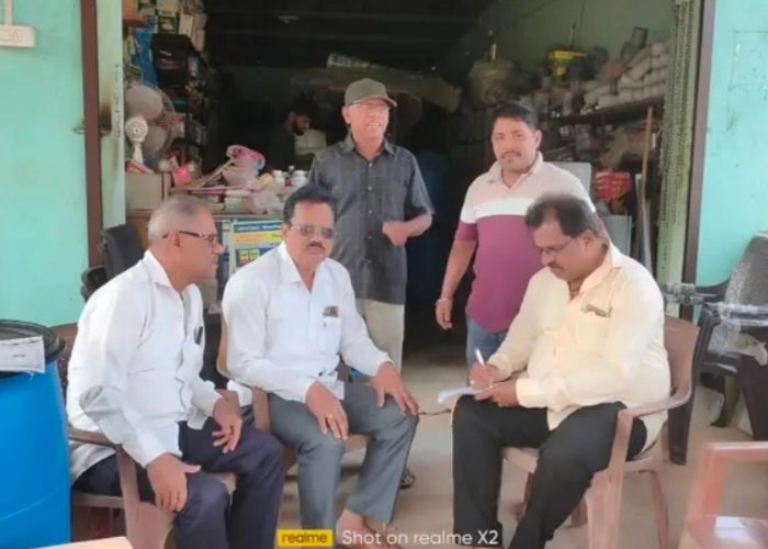 दोडामार्ग तालुका राष्ट्रीय काँग्रेस कडून ईव्हीएम विरोधी सह्याची मोहीम सुरू